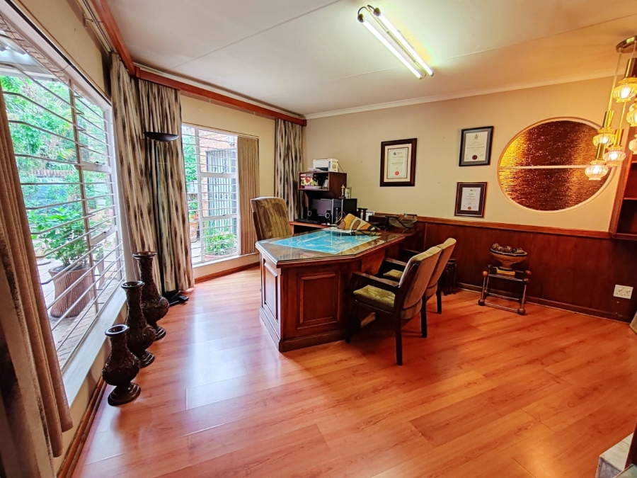 4 Bedroom Property for Sale in Van Der Hoff Park North West